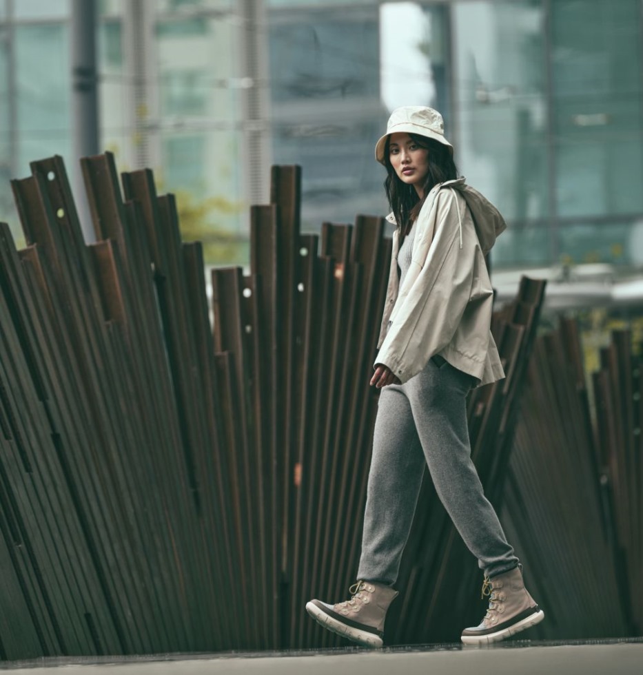 Omega Taupe-major Sorel Schweiz Damen Explorer Ii Joan Boot