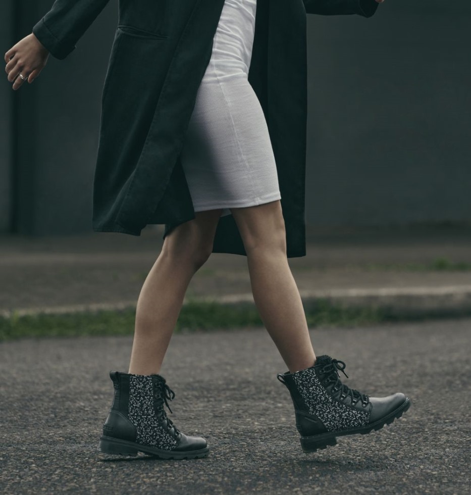 Sorel Switzerland Black-nocturnal Red Lennox Lace Cosy Bootie Für Damen